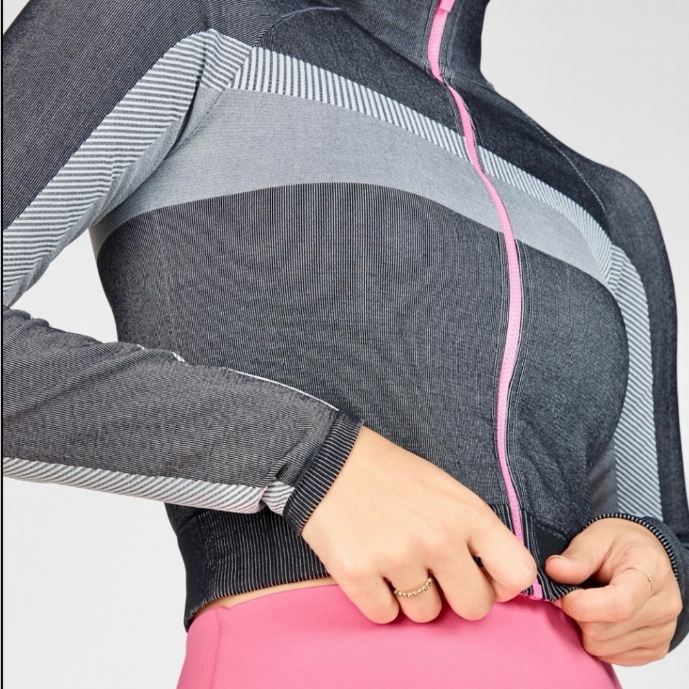 Fabletics Cropped Seamless Jacket - Picture 2 of 4